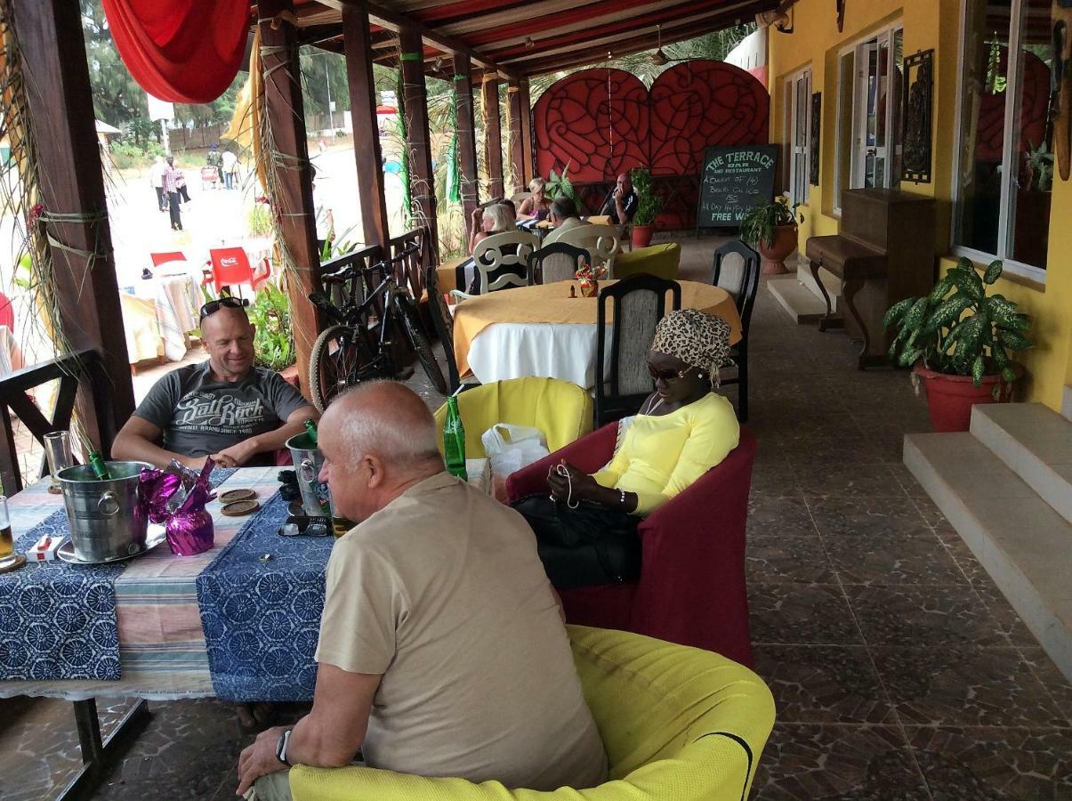 Calabash Apartment-Hotel Kotu Zewnętrze zdjęcie